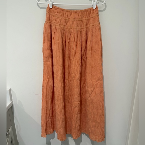 Sovere Mercy Maxi Skirt in Apricot, Size 4 - Picture 8 of 8